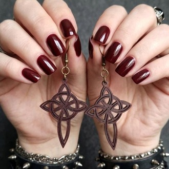 Gotik Geometrik Küpe | Keskin Hatlı Modern El Yapımı Tasarım