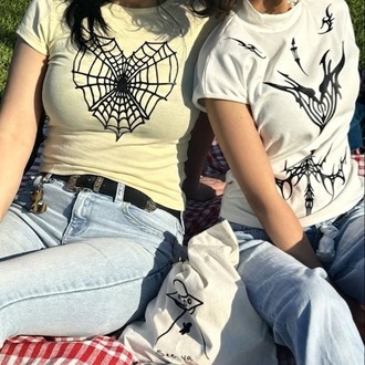 Pomellita Girls Bahar Serisi: Floral & Line Art Tasarım