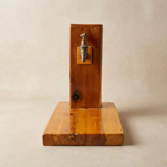 Vintage Musluklu Ahşap İçecek Dispenseri ve Masaüstü Şişe Standı