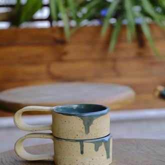 Benekli stoneware mug