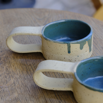 Benekli stoneware mug