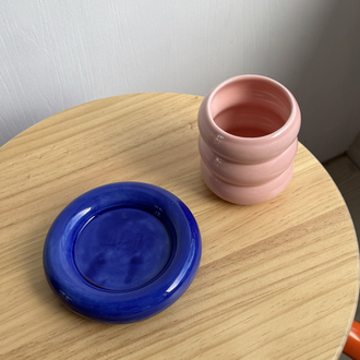 Pembe kobalt takım