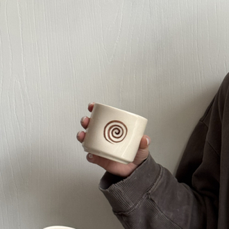 Spiral cup