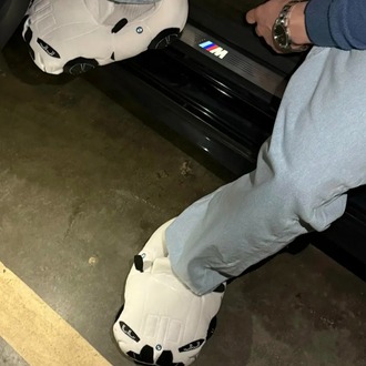 BMW M4 PANDUF BEYAZ™️ PUFFY COZY SNEAKERS PELUŞ TERLİK