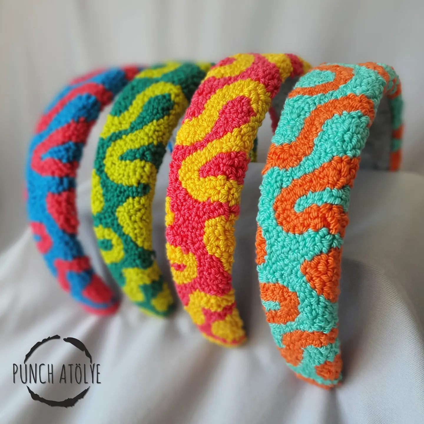 Punch isleme SNAKE taç