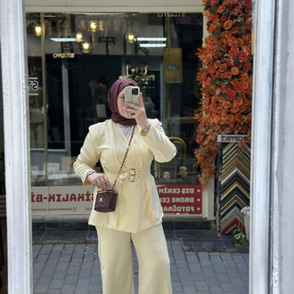 Kemerli Sarı Blazer Takım 