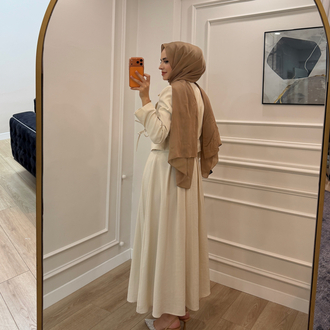 YAKA DETAYLI ETEKLİ TAKIM