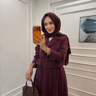 YAKA DETAYLI ETEKLİ TAKIM
