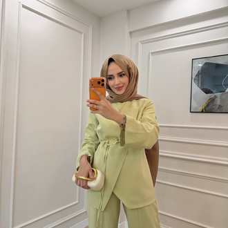 Çapraz Ön Detaylı Pantolonlu Takım