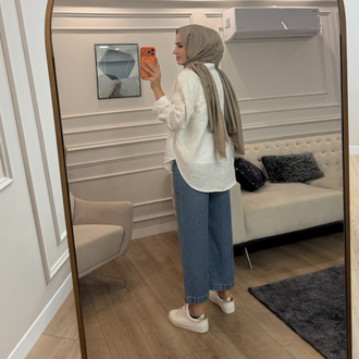 MAVİ KEMERLİ DÖKÜMLÜ JEAN