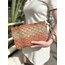 Yelpaze motifle örülmüş şık clutch