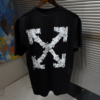 Off White arrow print tshirt