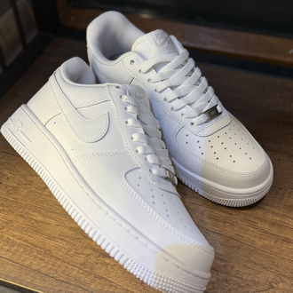 NIKE AIRFORCE ITHAL