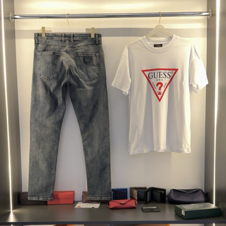 GUESS TSHIRT BOSS PANTOLON KOMBİN 