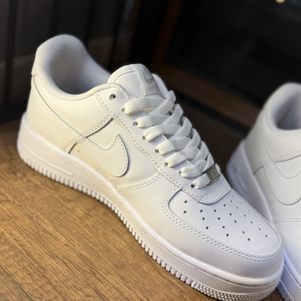 NIKE AIRFORCE ITHAL