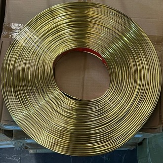 Gold PVC Ayna Çerçevesi – Esnek Dekoratif Kenar Profili
