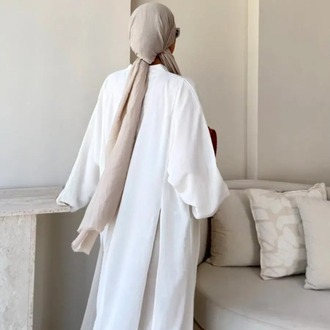 Seyyar Kemerli Tensel Yırtmaç Detaylı Tunik Boy Bluz - Beyaz