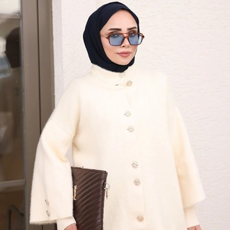 Düğme Detaylı Triko Angora Hırka - Krem