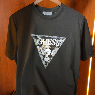 GUESS Premium T-Shirt