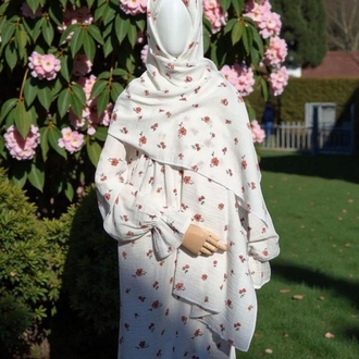 Çiçekli Namaz Elbisesi
