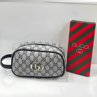 GUCCI GG Supreme Monogram Kozmetik / El Çantası