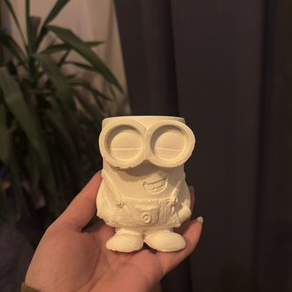 Minion Saksı