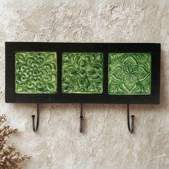 Soluk Zeytin Yeşili Seramik Askılık 2
