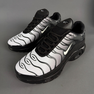 Nike Air Max Plus Triple  (40-46)