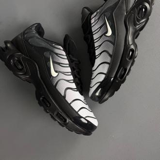 Nike Air Max Plus Triple  (40-46)