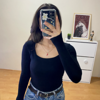 Siyah Kare Yaka %95 Pamuk Bluz (Oysho Kumaş)