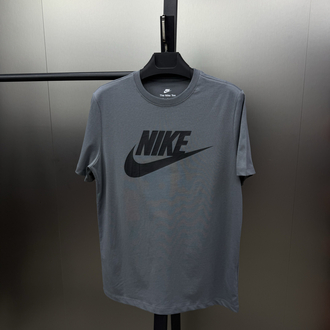 Nike ‘LOGO’ T-Shirt Füme NK-152