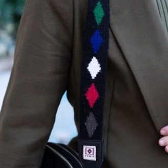 Göz Motifli El Dokuması Kilim Askı – Siyah Zemin