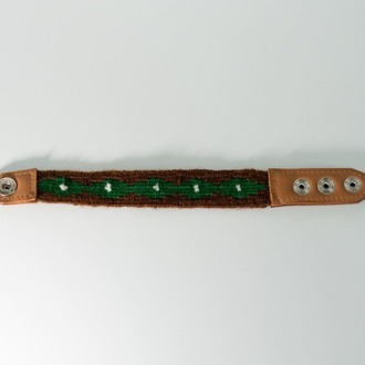 Su Yolu & Damla Motifli El Dokuması Kilim Bileklik – Yeşil & Kahverengi