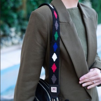 Göz Motifli El Dokuması Kilim Askı – Siyah Zemin