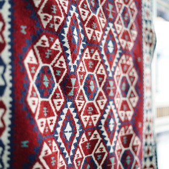 Akrep Motifli Kilim