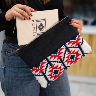 Hanımeli Koleksiyonu – Yıldız Motifli El Dokuması Clutch Çanta