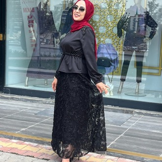 SELİNADA GÜPÜRLÜ ETEKLİ TAKIM