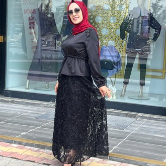 SELİNADA GÜPÜRLÜ ETEKLİ TAKIM