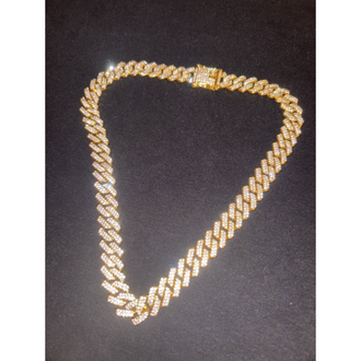 Iced Out Gold Kolye