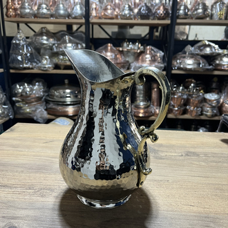 Pirinç Kulplu Dövme Bakır Sürahi