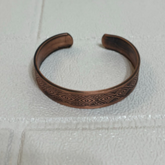 Lazer Desenli Kalın Bakır Bileklik