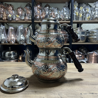 Sarmaşık Desenli Çift Renkli Bakır Çaydanlık No:3