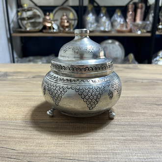 Üzüm Desenli Eskitme Bakır Şekerlik