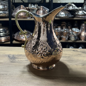 Çiçek Desenli Bakır Sürahi 