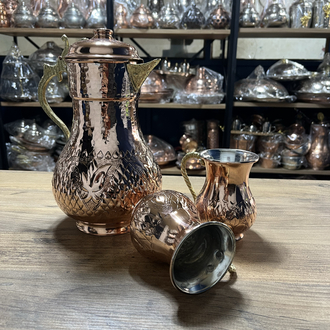 Lale Motifli Kapaklı Bakır Sürahi ve Bardak