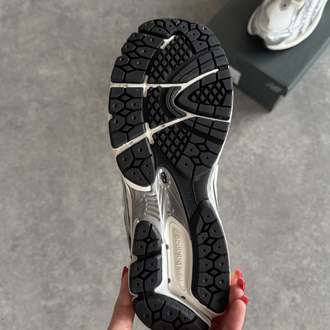 New Balance 1906r “Silver Black”