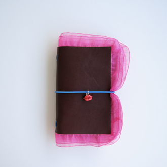 Kiss Kiss Balerin • (A6 Bifold)