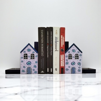 Ahşap kitap tutacağı