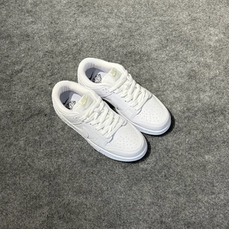 Dunk ALL WHITE