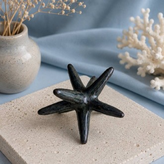 Noir Ring Holder